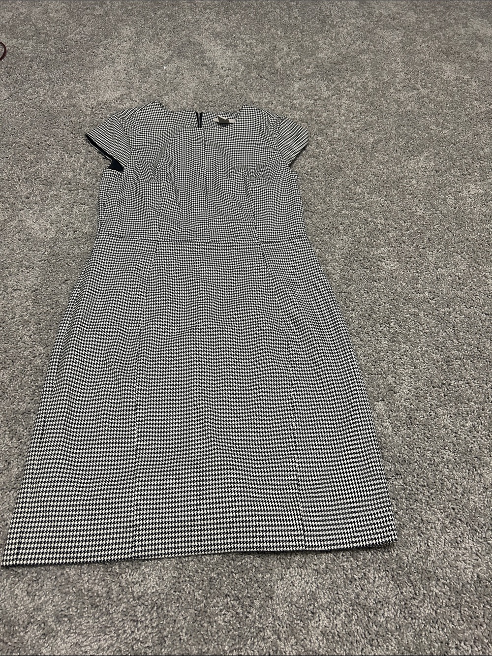 H&M Black and White Houndstooth Midi Sheath Dress